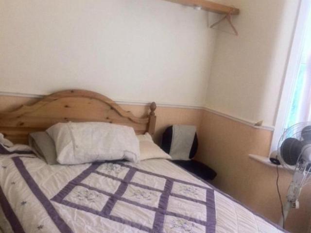 Room for rent in Plashet, Greater London