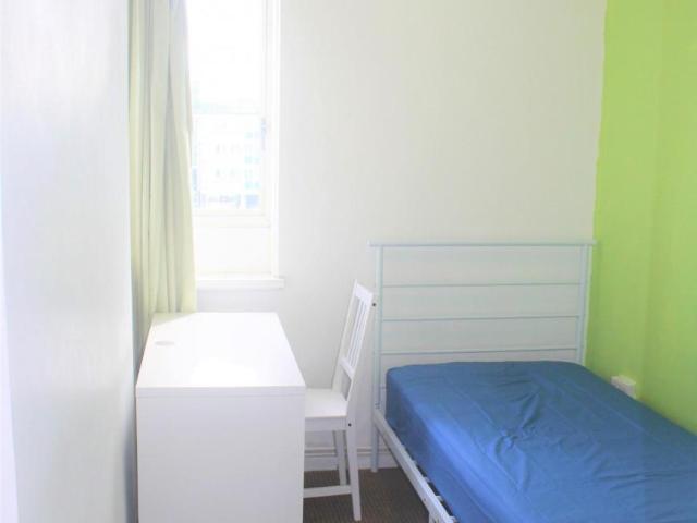 Room for rent in Stepney, Greater London