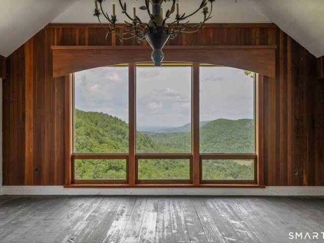 House for sale in Sharon, Connecticut