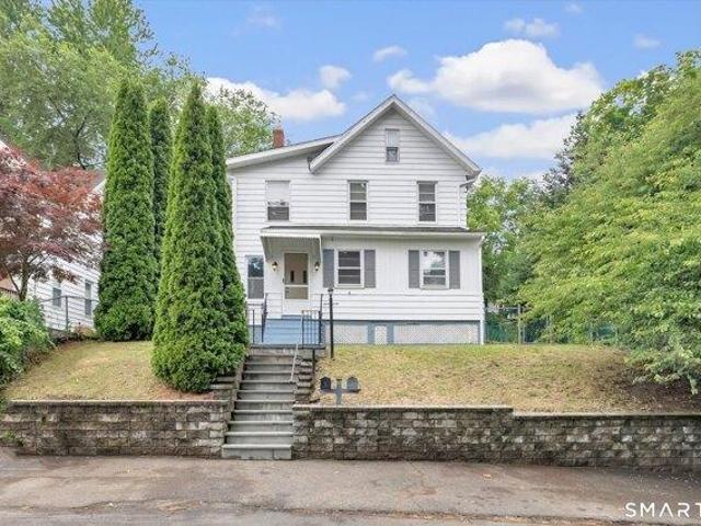 House for sale in Shelton, Connecticut