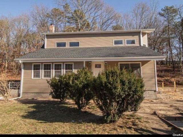 House for sale in Centereach, New York