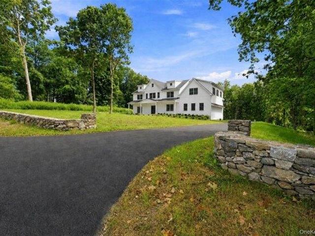 House for sale in Amawalk, New York