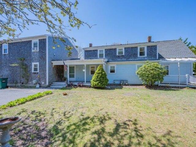 House for sale in South Dennis