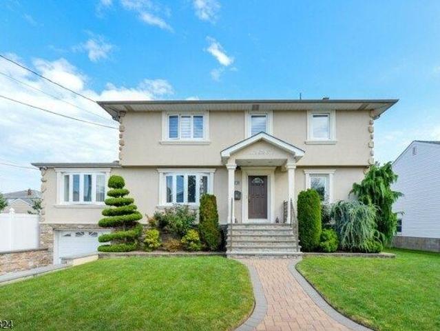 House for sale in South Hackensack, Bergen County