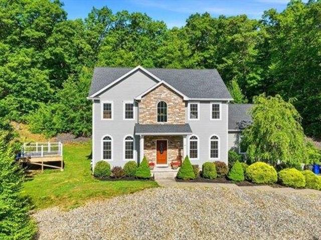 House for sale in Southampton, Massachusetts