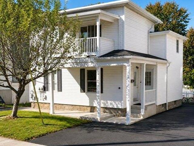 House for sale in Southington, Connecticut