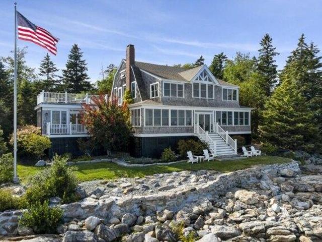 House for sale in Southport, Maine