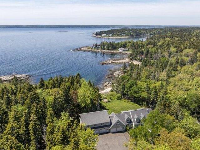 House for sale in Southport, Maine