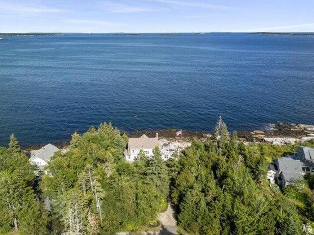 House for sale in Southport, Maine