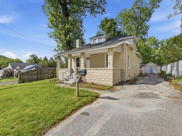 House for sale in Hampden, Massachusetts