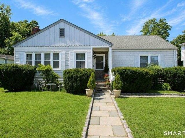 House for sale in Cos Cob, Connecticut