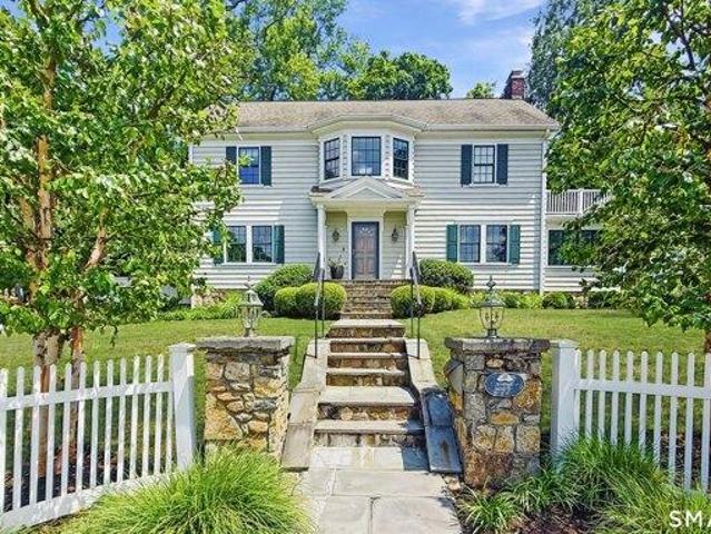 House for sale in Cos Cob, Connecticut