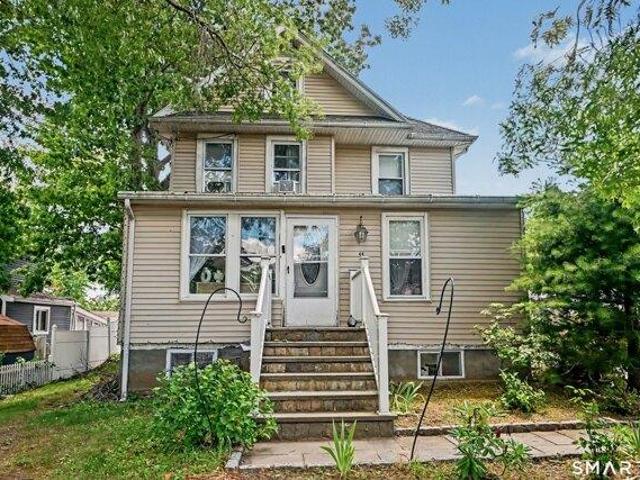 House for sale in Cos Cob, Connecticut