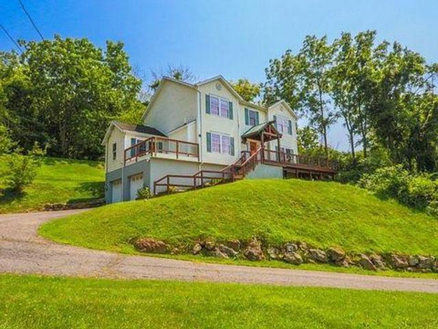 Detached House for sale in Stewartsville