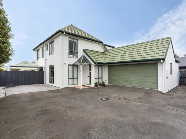 House for rent in Chaslands, Canterbury