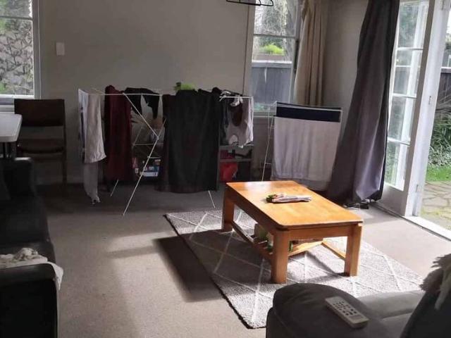 House for rent in Chaslands, Canterbury