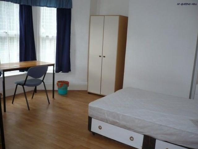 Room for rent in Allt-yr-yn, Wales