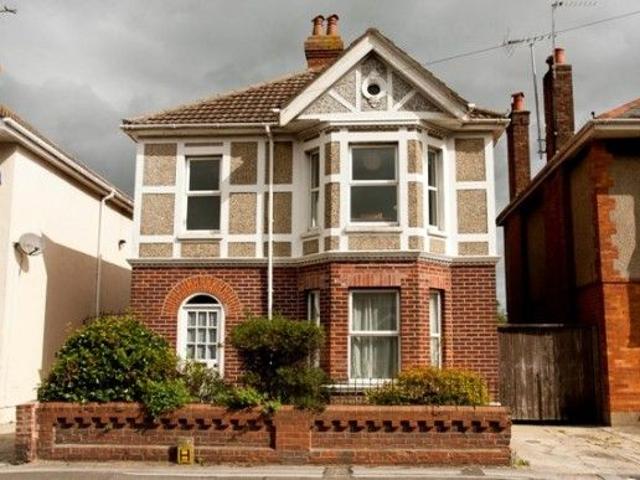 Room for rent in Talbot Village, Bournemouth