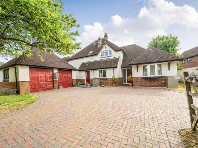 Studio for sale in Barton Stacey, Hampshire