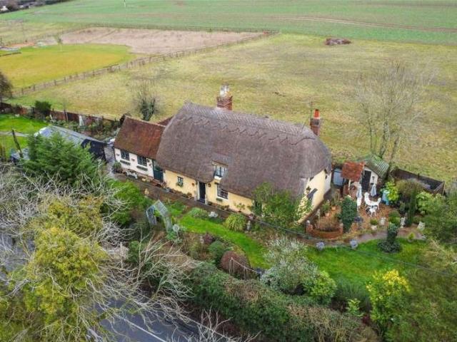 Studio for sale in Duton Hill, Essex