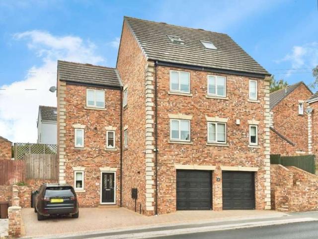 Studio for sale in Bolton Upon Dearne, South Yorkshire