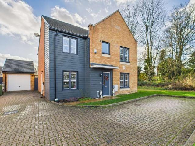Studio for sale in Lychpit, Priest Down