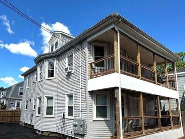 House for sale in Swampscott, Essex County