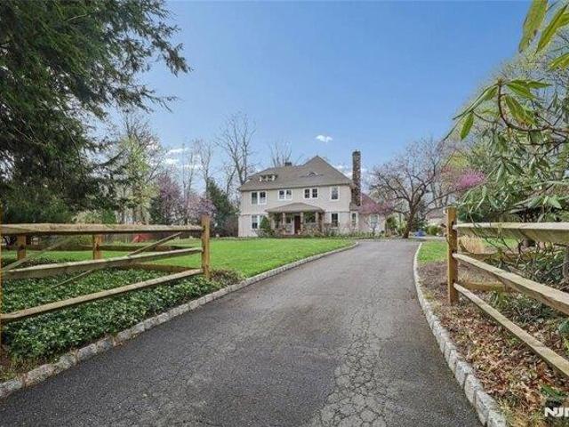 House for sale in Tenafly, New Jersey