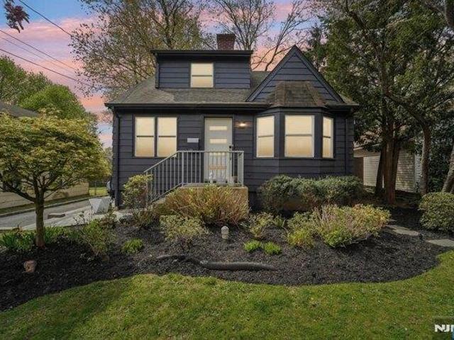House for sale in Tenafly, New Jersey