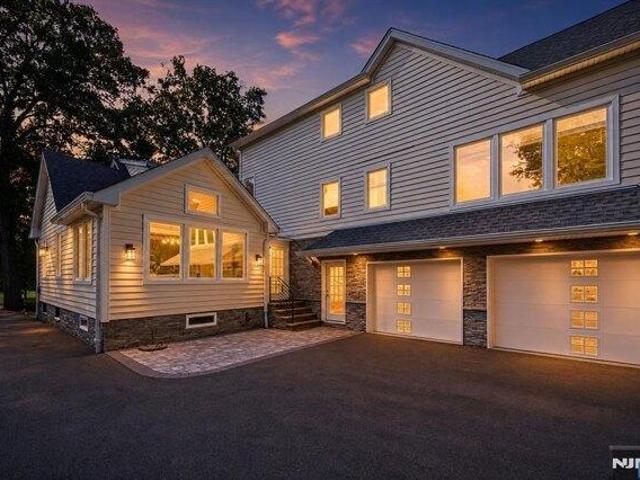 House for sale in Tenafly, New Jersey