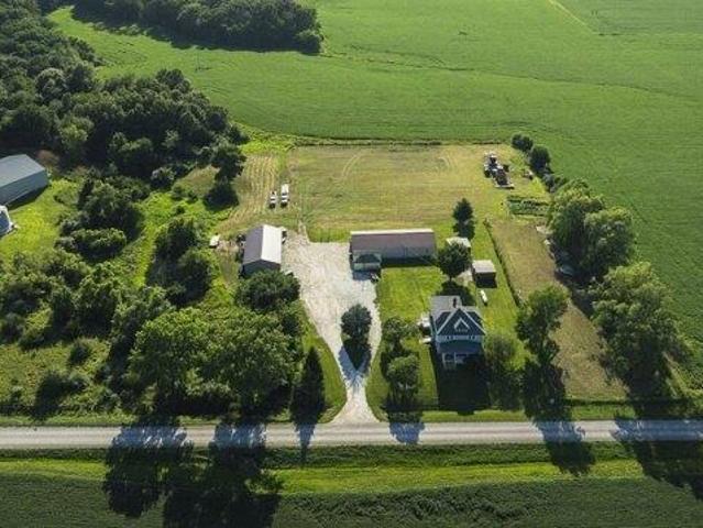 House for sale in Tennessee, Illinois