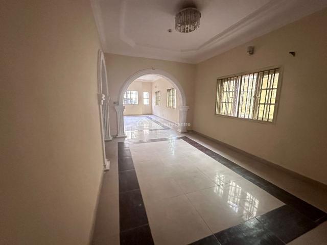 Detached house for rent in Eti Osa, Lagos