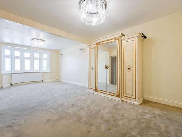 Terraced House for sale in Walthamstow, Leyton