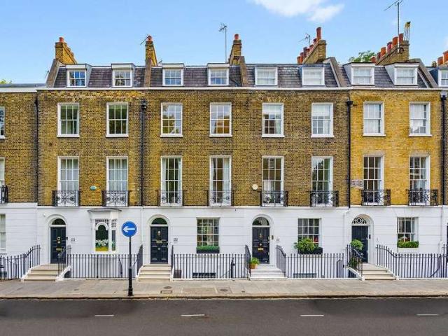 Cottage for sale in Royal Borough of Kensington and Chelsea, Greater London