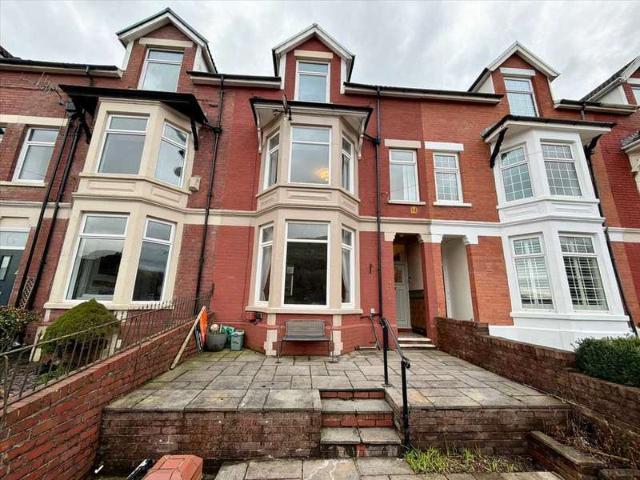 Cottage for sale in Pentre, Ton Pentre