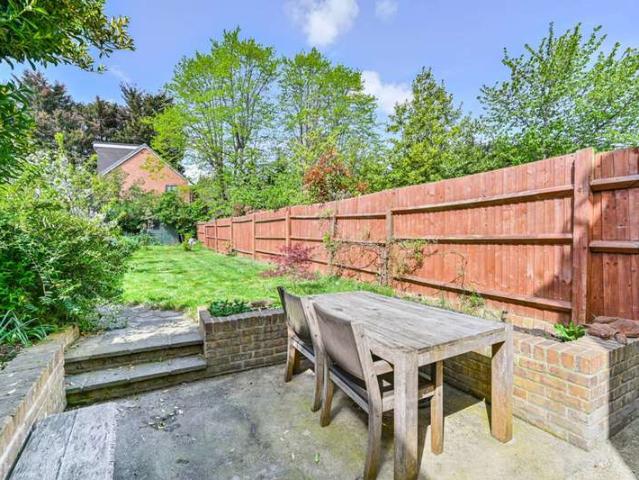 Terraced House for sale in Catford, Catford South