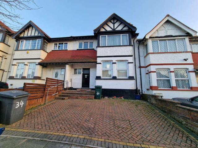 Cottage for sale in Brent Cross, Greater London
