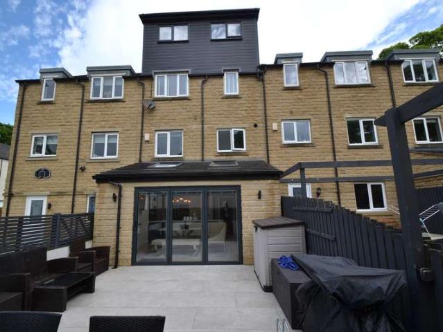 Cottage for sale in Baildon, West Yorkshire