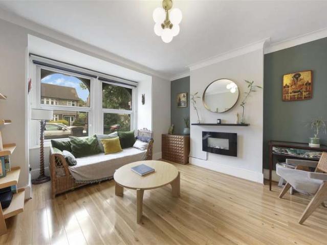 Cottage for sale in London Borough of Lewisham, Greater London