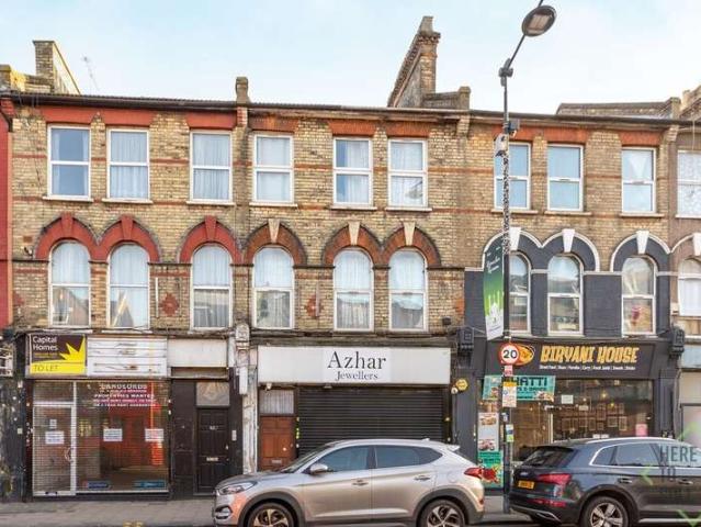 Cottage for sale in Harringay, Greater London