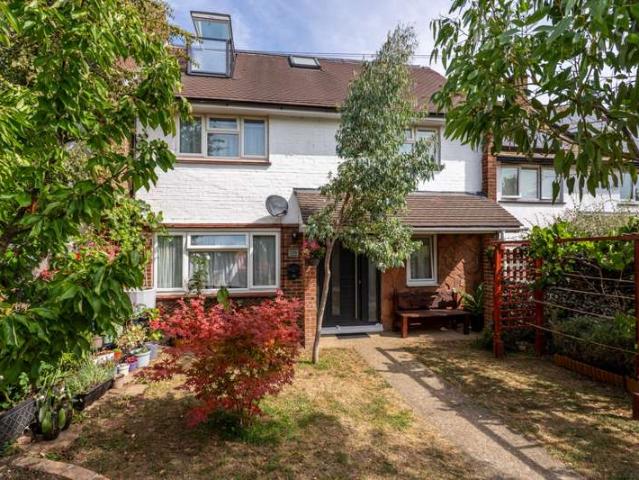 Cottage for sale in Gravesend, Gravesham