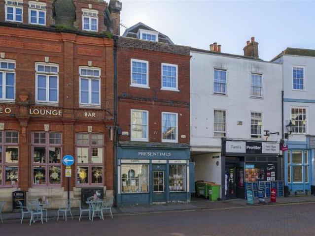 Cottage for sale in Oad Street, Kent