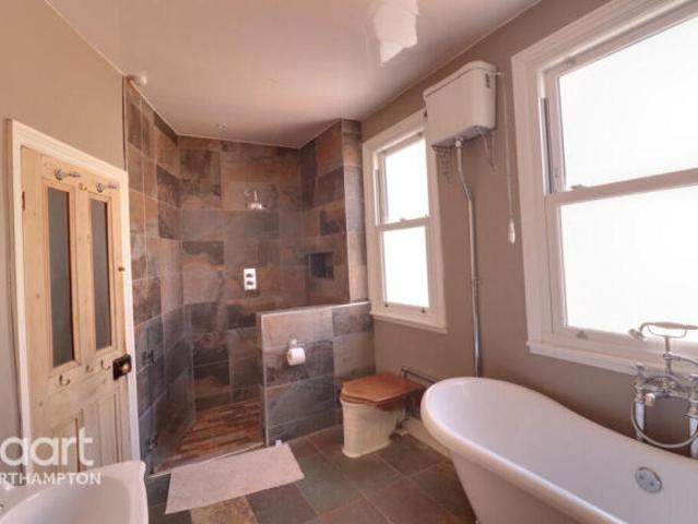 Cottage for rent in Northampton, Northamptonshire