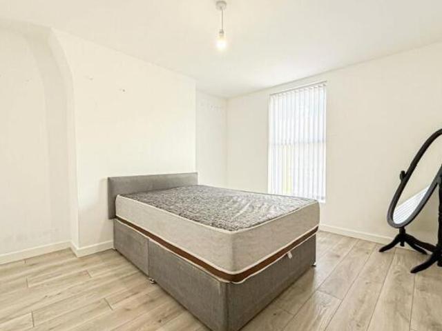 Cottage for rent in Calderstones