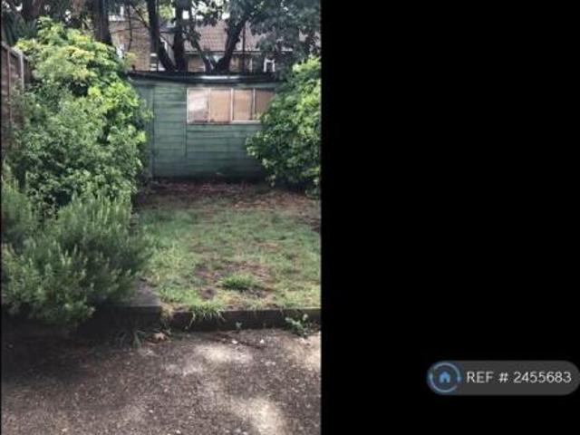 Cottage for rent in Cat Hill