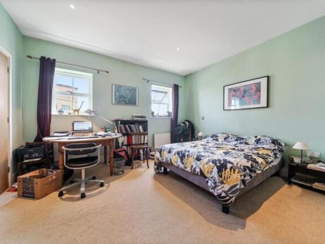 Cottage for rent in Kentish Town, Greater London