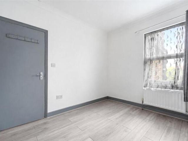 Cottage for rent in Cat Hill