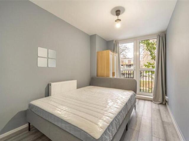 Cottage for rent in Camden Town, Greater London