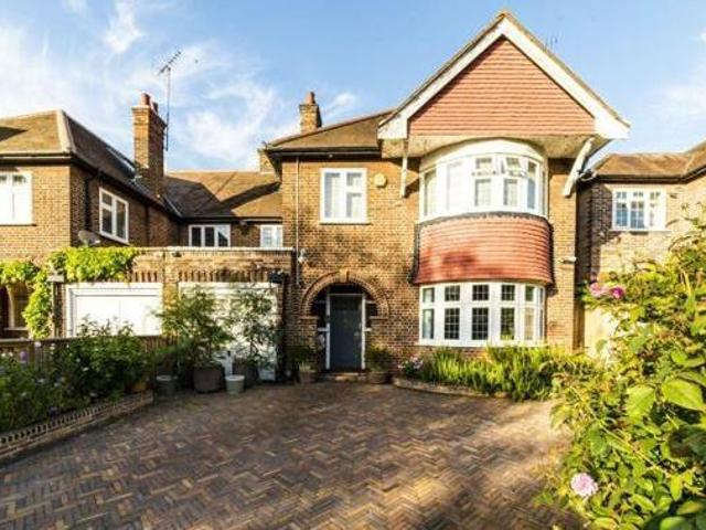 House for sale in Hertfordshire