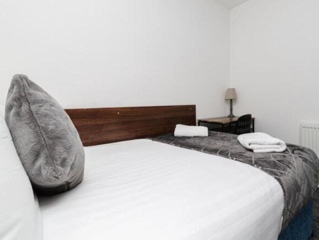 Cottage for rent in Kensington, Calderstones